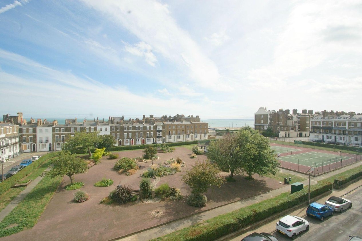 Flat to rent in Spencer Square, Ramsgate Miles & Barr Miles & Barr