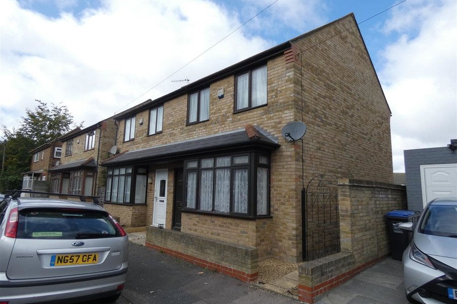 House SemiDetached to rent in Margate Road, Ramsgate Miles & Barr