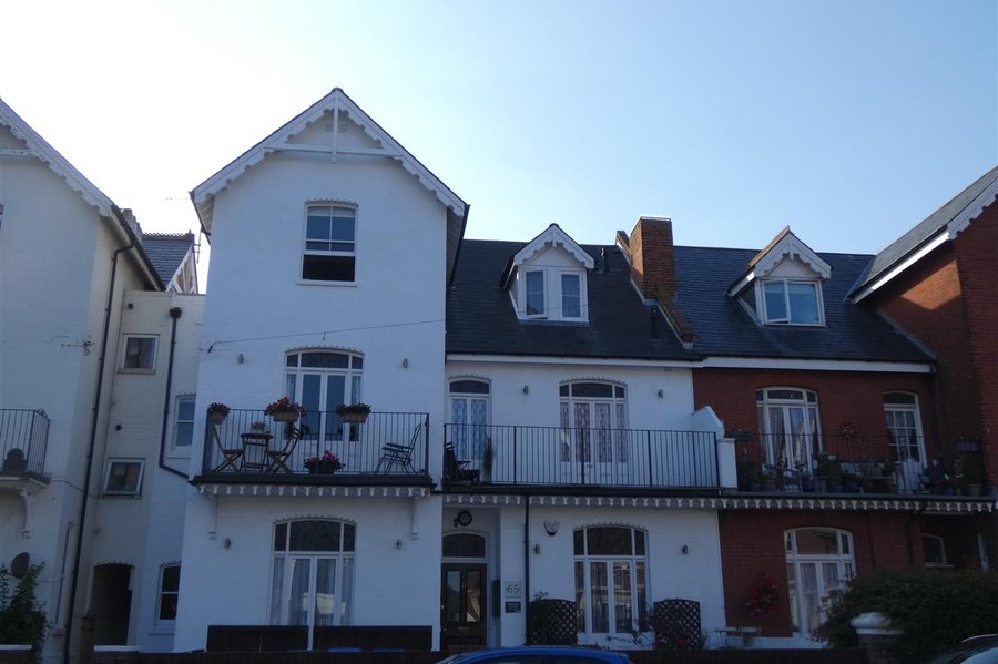House to rent in Cambourne Avenue, WestgateOnSea Miles & Barr